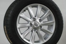 Бронированное колесо зима шипы Toyota Land Cruiser 200 R18